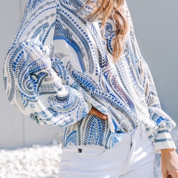 Women’s Paisley Print Balloon sleeve blouse in Sky Combo size sm NWT - Picture 2 of 7